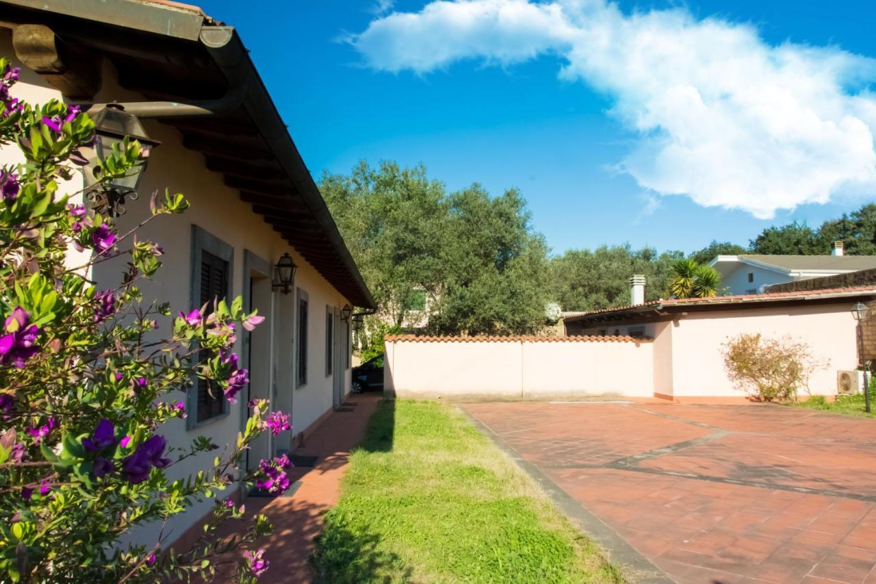 Hotel Quadrifoglio Roma Eur Экстерьер фото