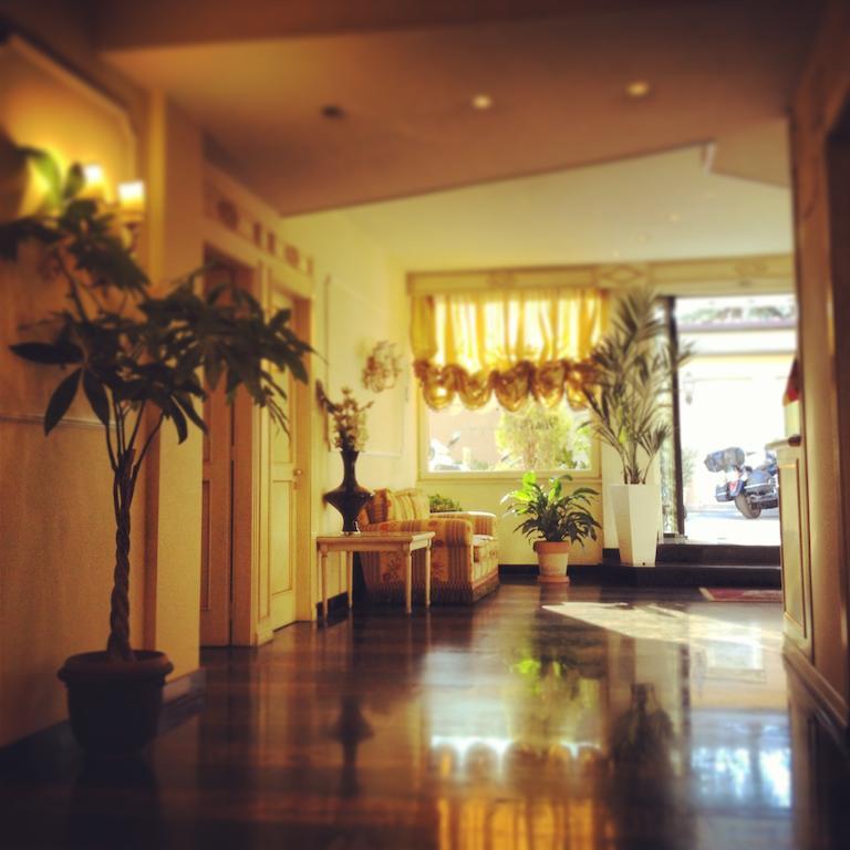Hotel Quadrifoglio Roma Eur Экстерьер фото