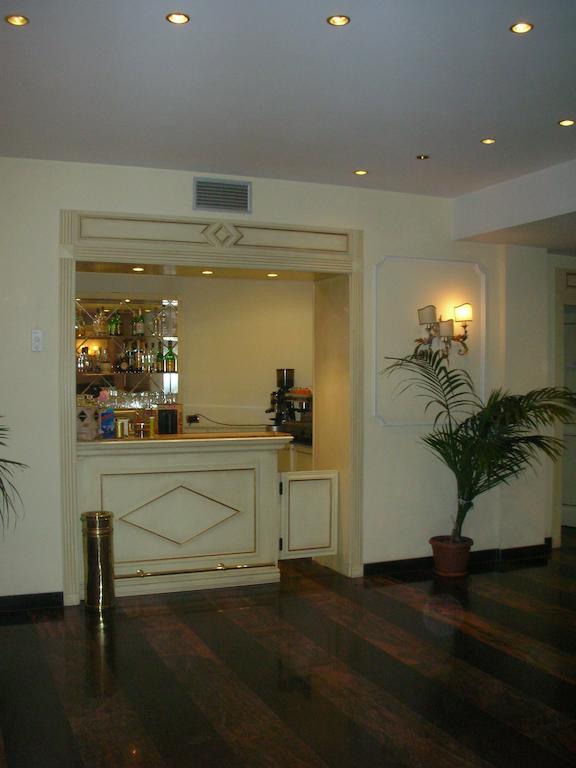 Hotel Quadrifoglio Roma Eur Экстерьер фото