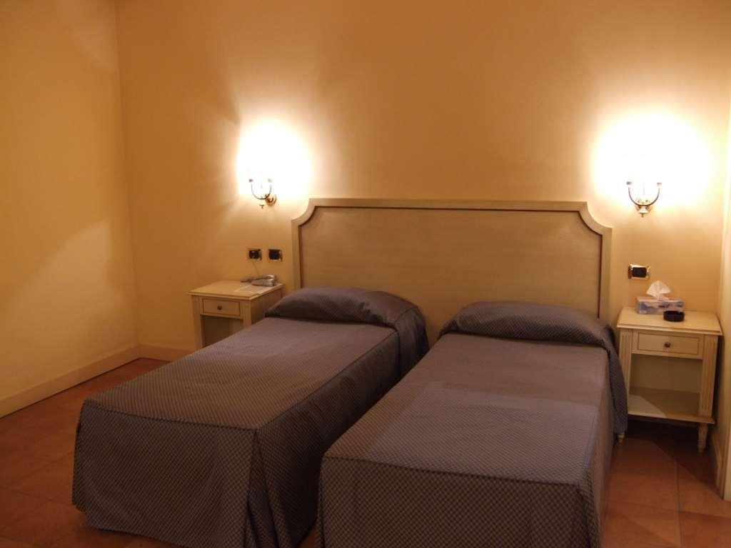 Hotel Quadrifoglio Roma Eur Номер фото